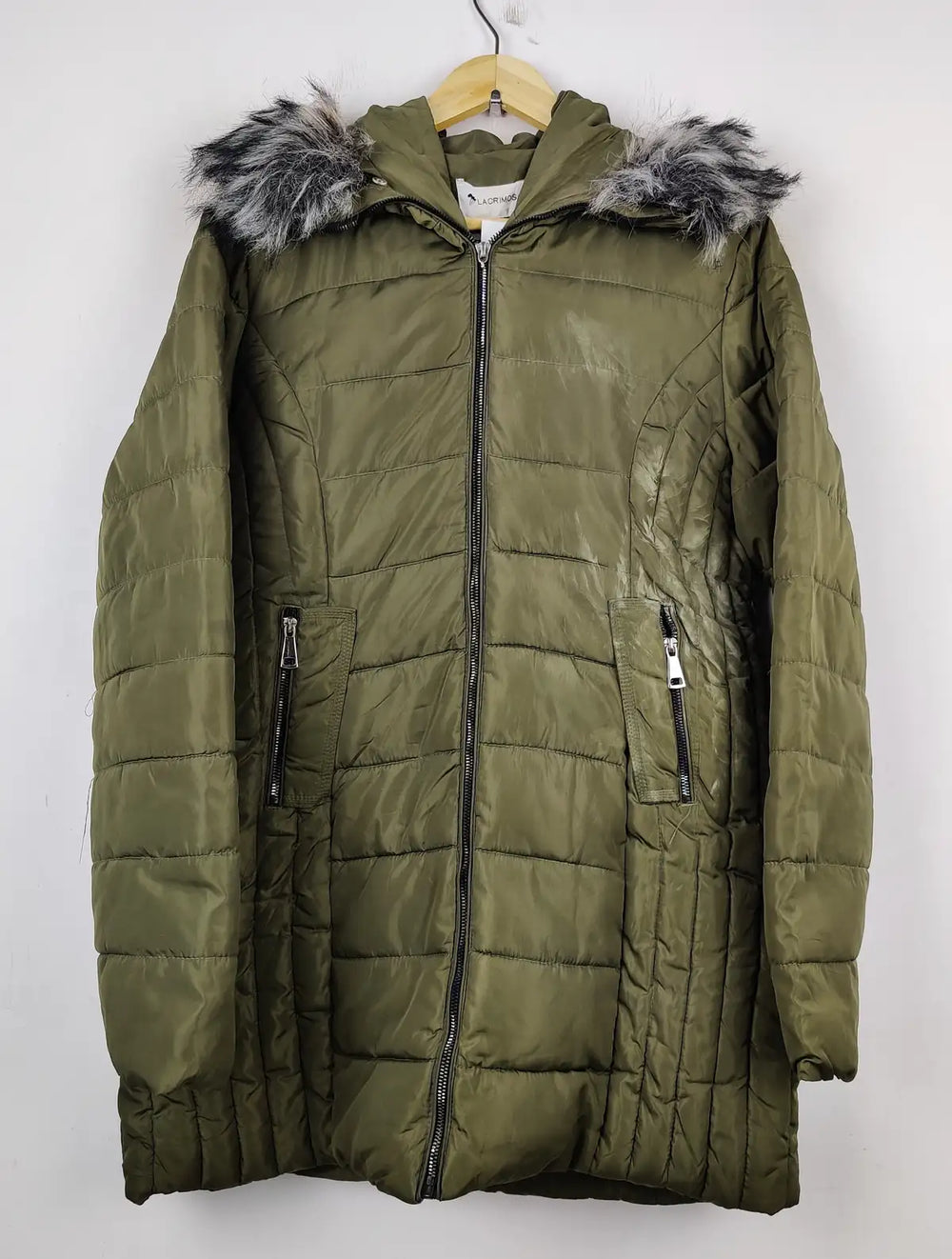 Buy online pre-used pre-loved 100% authentic & Original branded Larimosa (JKT-717) available in Pakistan. Top international brands avilable.