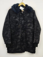 Buy online pre-used pre-loved 100% authentic & Original branded Asos (JKT-791) available in Pakistan. Top international brands avilable.