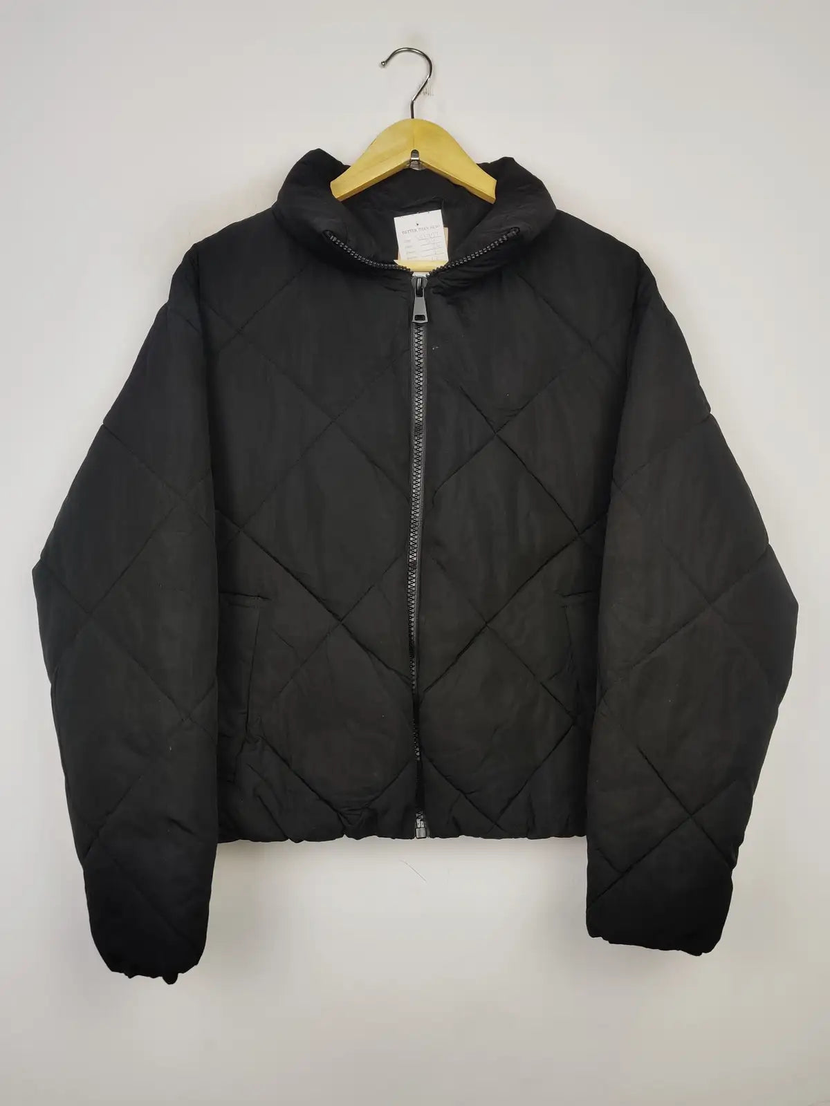 Buy online pre-used pre-loved 100% authentic & Original branded Primark (JKT-797) available in Pakistan. Top international brands avilable.