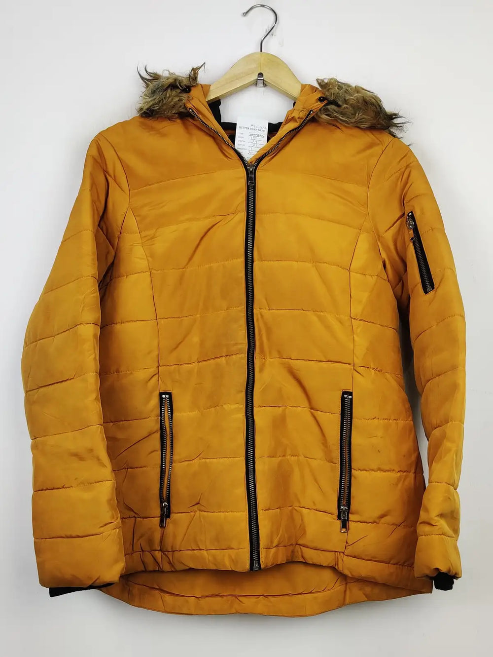 Buy online pre-used pre-loved 100% authentic & Original branded Outerwear (JKT-856) available in Pakistan. Top international brands avilable.