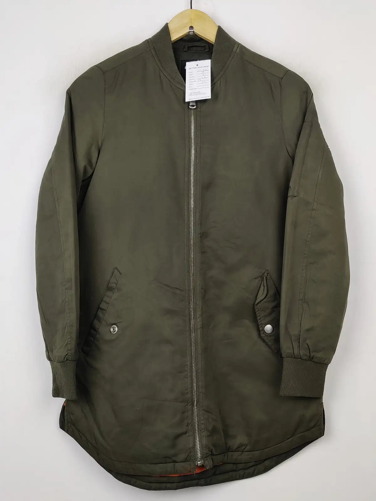 Buy online pre-used pre-loved 100% authentic & Original branded Fb Sister (JKT-862) available in Pakistan. Top international brands avilable.
