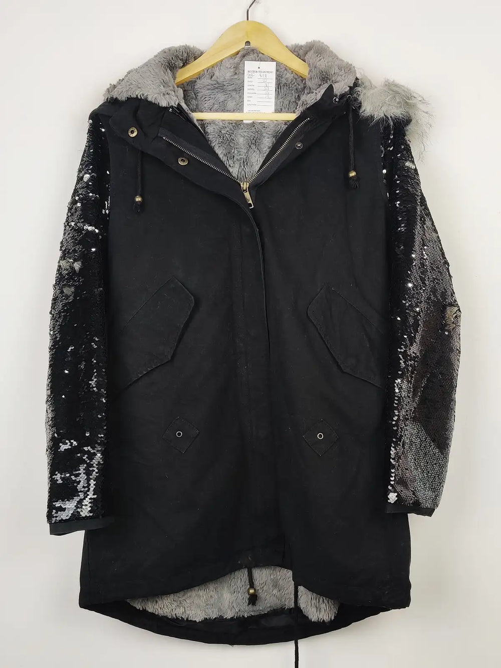 Buy online pre-used pre-loved 100% authentic & Original branded Unknown Brand (JKT-873) available in Pakistan. Top international brands avilable.