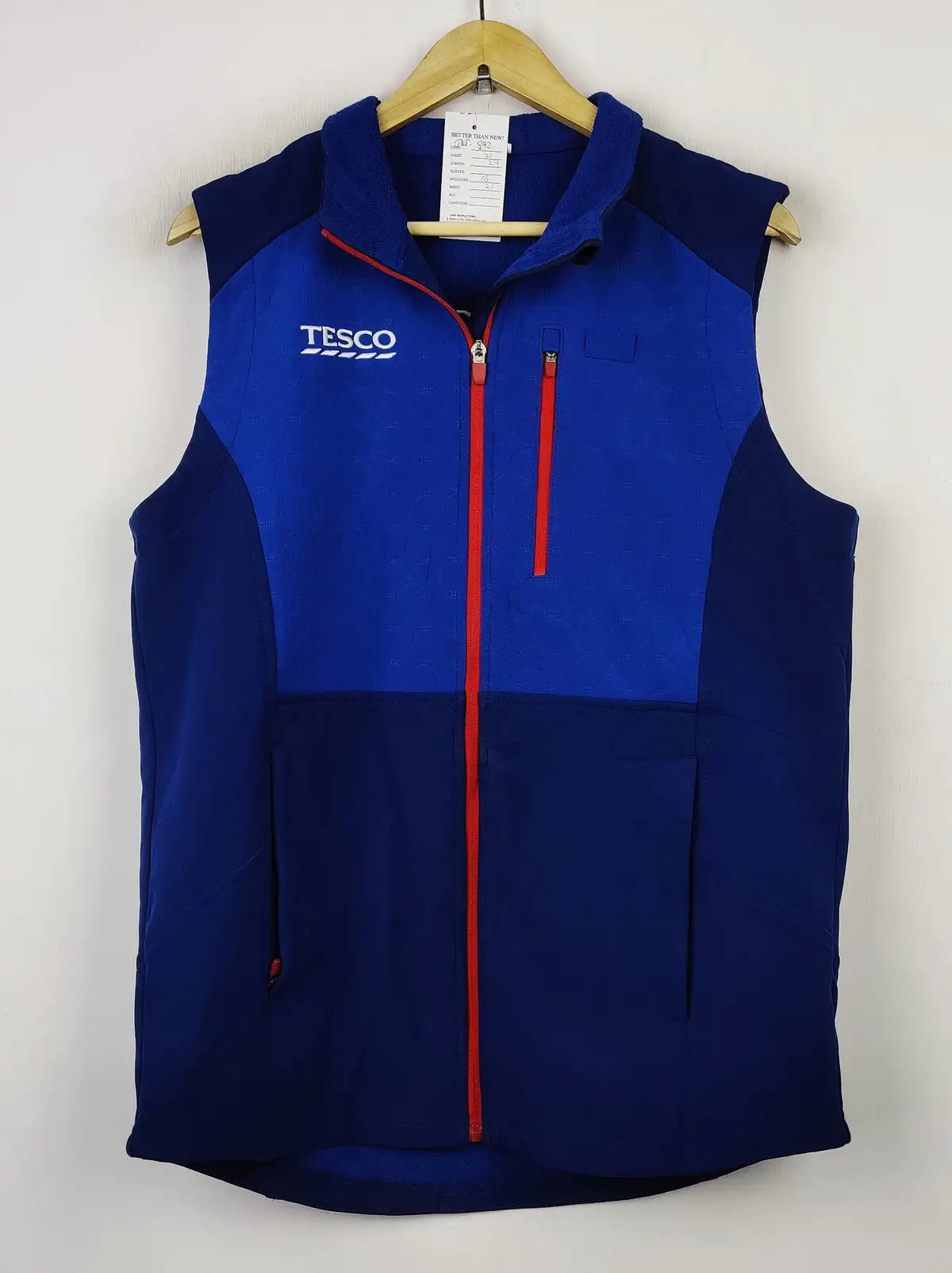 Buy online pre-used pre-loved 100% authentic & Original branded Tesco (JKT-892) available in Pakistan. Top international brands avilable.