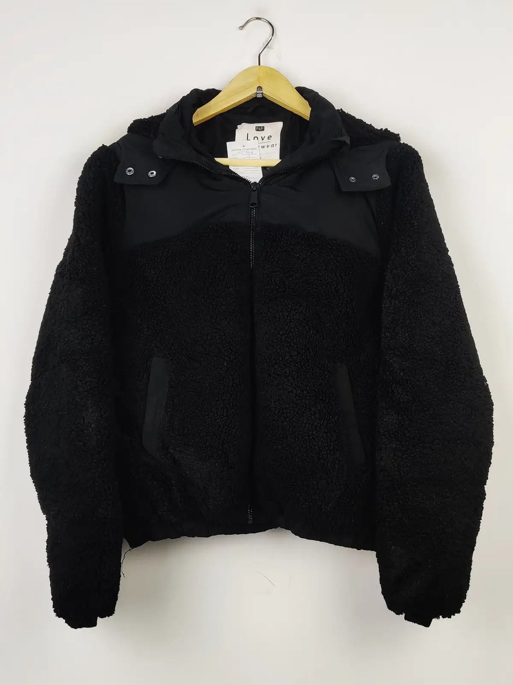 Buy online pre-used pre-loved 100% authentic & Original branded F&F (JKT-898) available in Pakistan. Top international brands avilable.