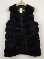 Buy online pre-used pre-loved 100% authentic & Original branded Unknown Brand (JKT-912) available in Pakistan. Top international brands avilable.