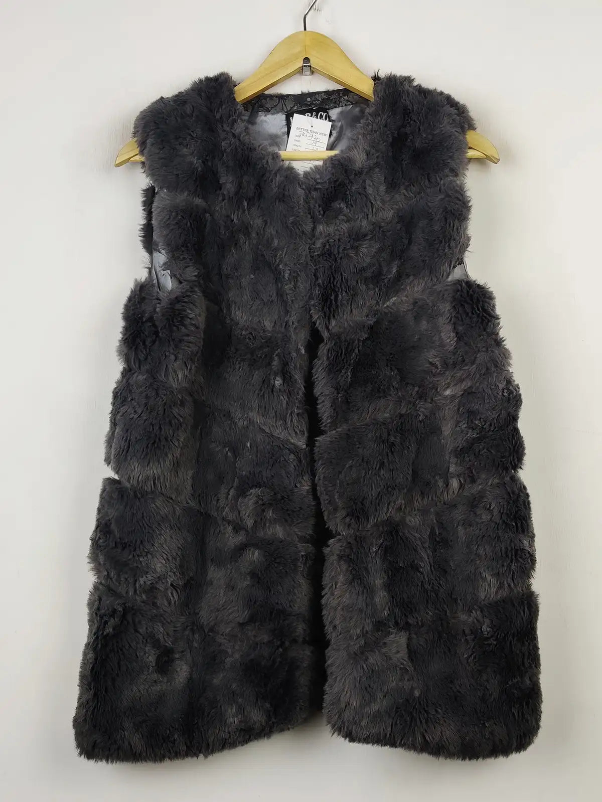 Buy online pre-used pre-loved 100% authentic & Original branded Map&Co (JKT-920) available in Pakistan. Top international brands avilable.