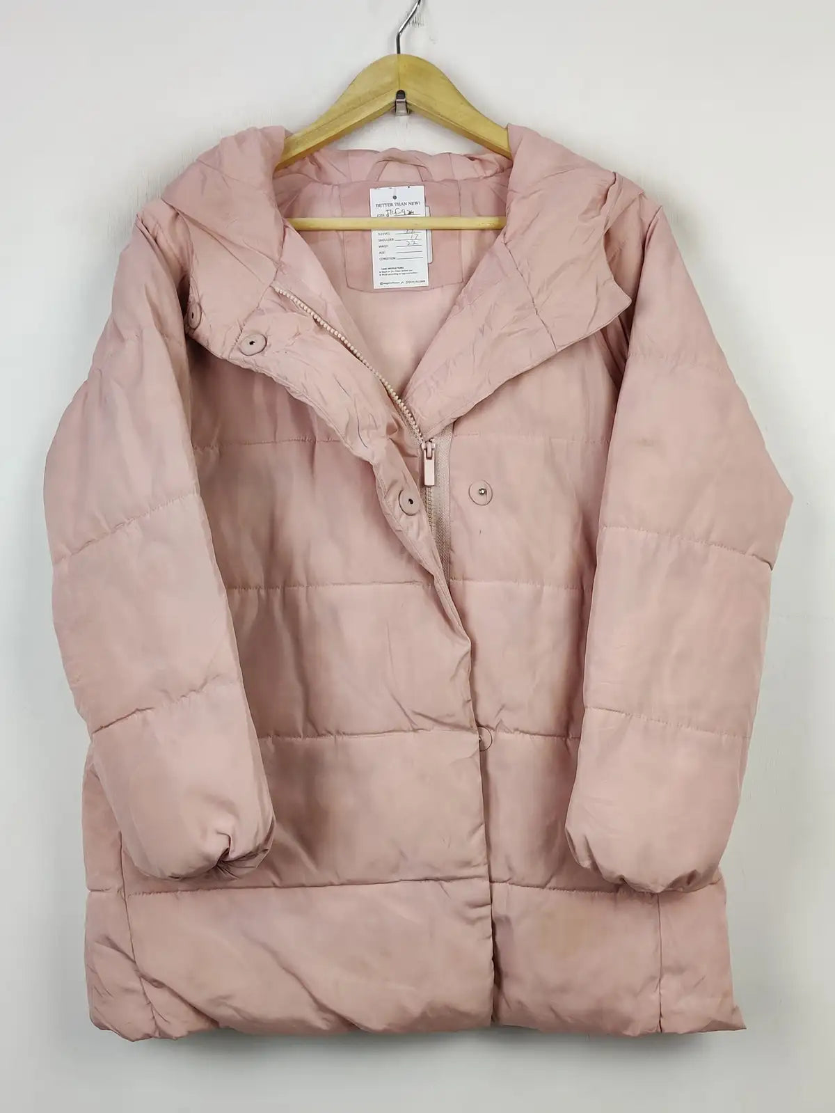 Buy online pre-used pre-loved 100% authentic & Original branded Reserved (JKT-924) available in Pakistan. Top international brands avilable.