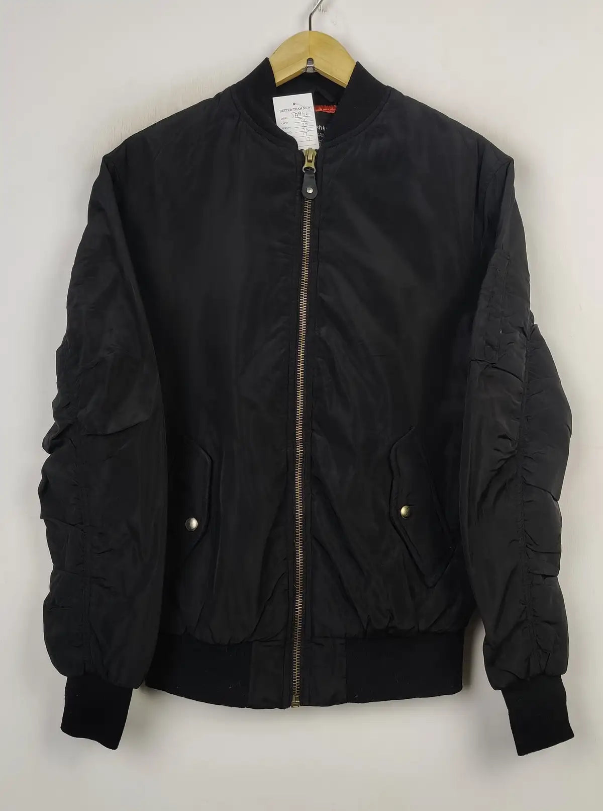 Buy online pre-used pre-loved 100% authentic & Original branded Bershka (JKT-942) available in Pakistan. Top international brands avilable.