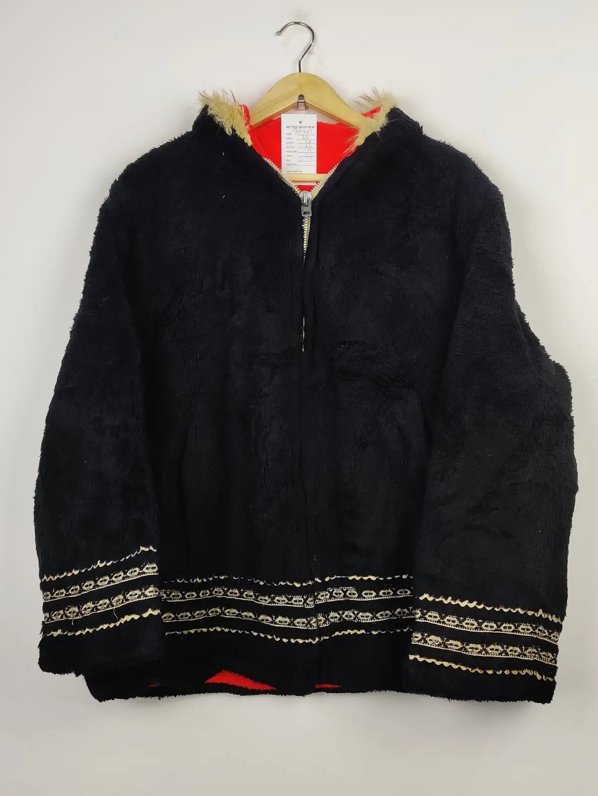 Buy online pre-used pre-loved 100% authentic & Original branded Unknown Brand (JKT-947) available in Pakistan. Top international brands avilable.