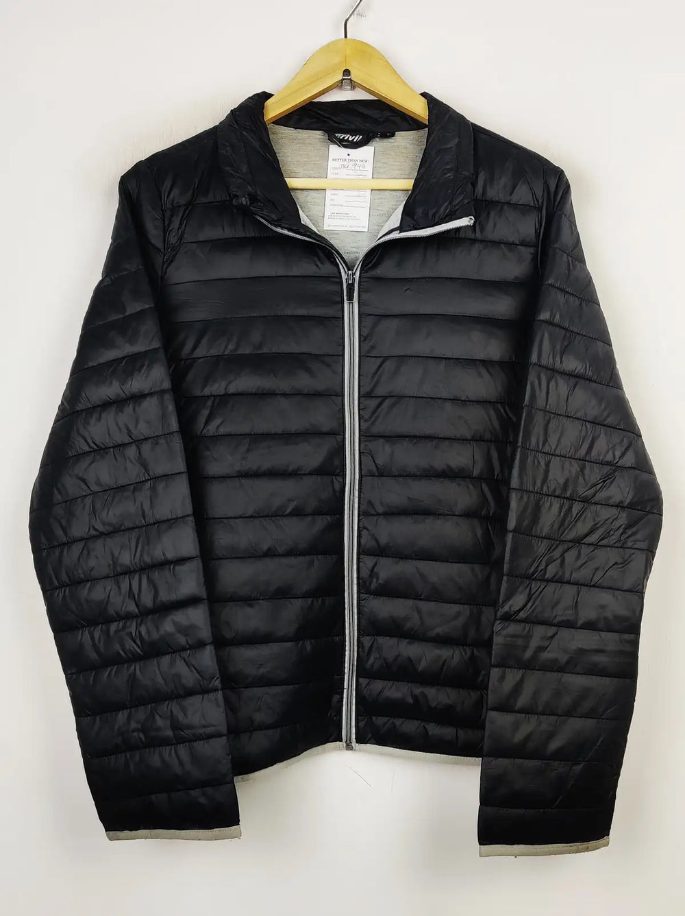 Buy online pre-used pre-loved 100% authentic & Original branded Crivit (JKT-949) available in Pakistan. Top international brands avilable.