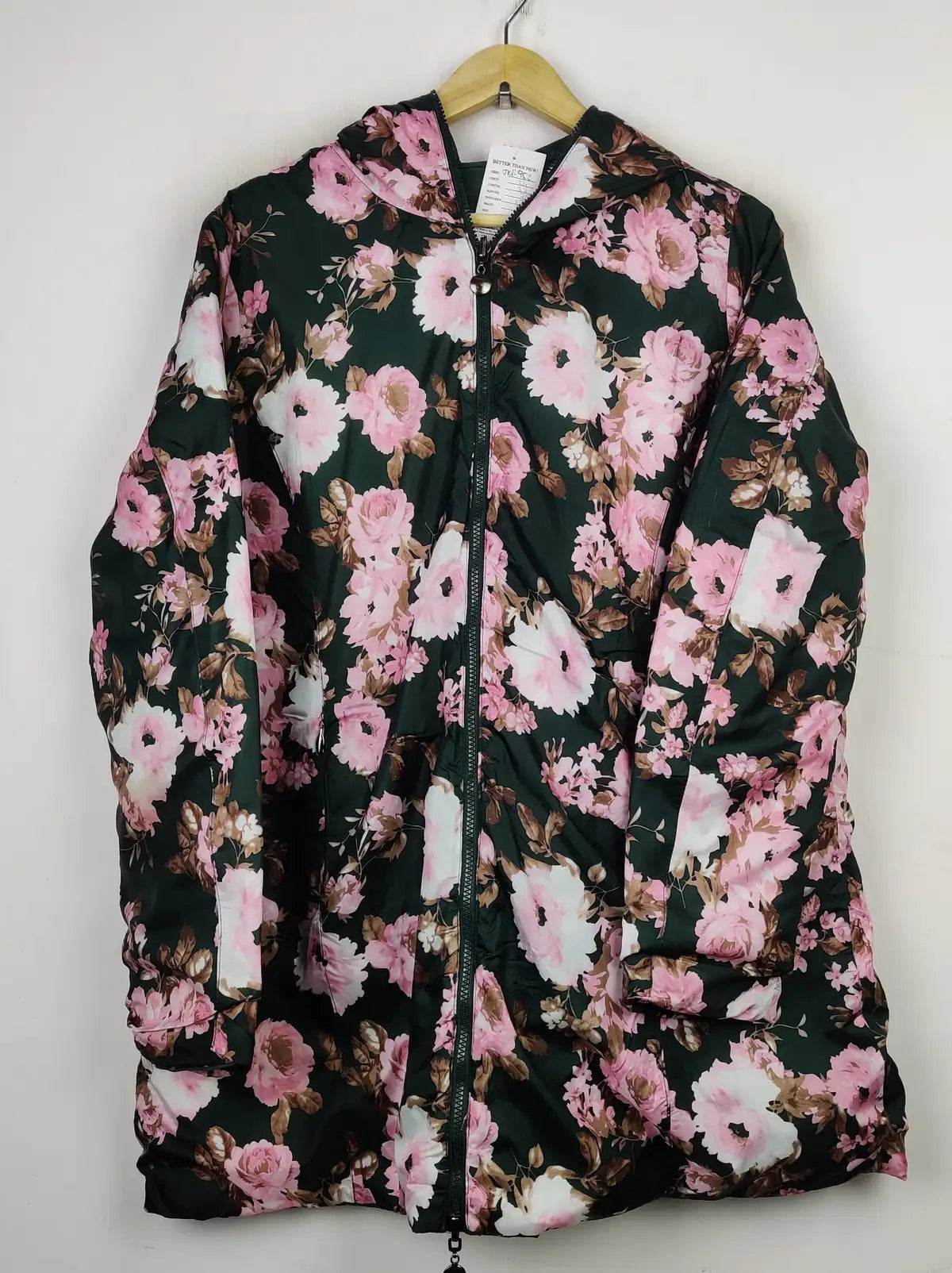 Buy online pre-used pre-loved 100% authentic & Original branded Unknown Brand (JKT-953) available in Pakistan. Top international brands avilable.