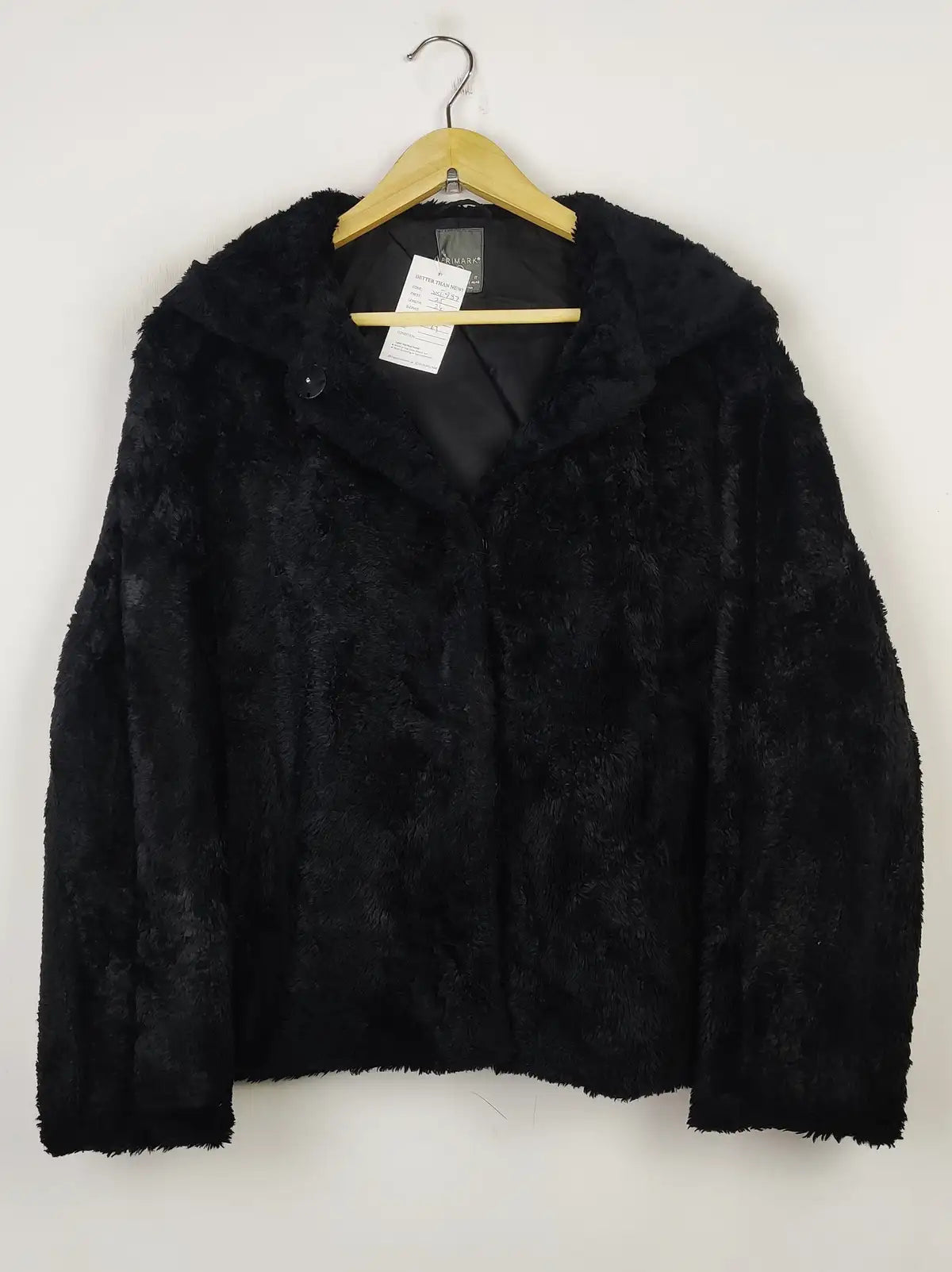 Buy online pre-used pre-loved 100% authentic & Original branded Primark (JKT-987) available in Pakistan. Top international brands avilable.