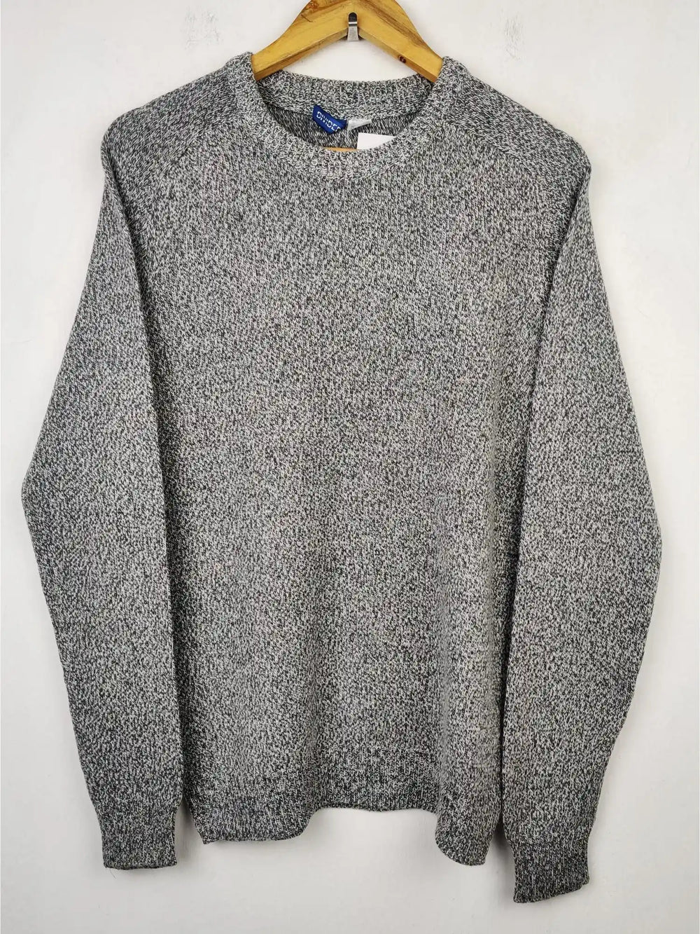 Buy online pre-used pre-loved 100% authentic & Original branded H&M (JS-3221) available in Pakistan. Top international brands avilable.