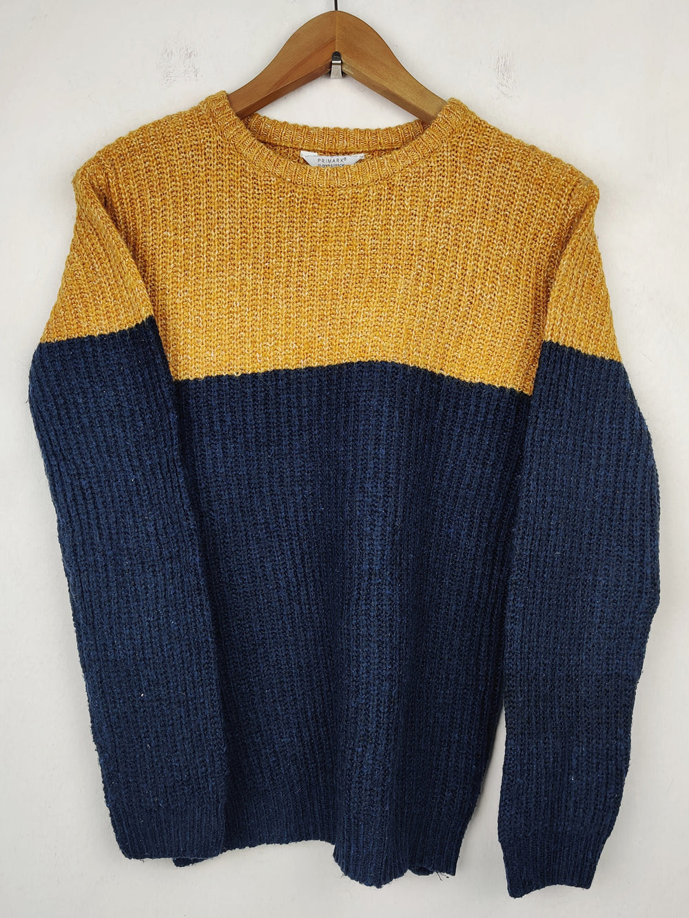 Buy online pre-used pre-loved 100% authentic & Original branded Primark (JS-3354) available in Pakistan. Top international brands avilable.