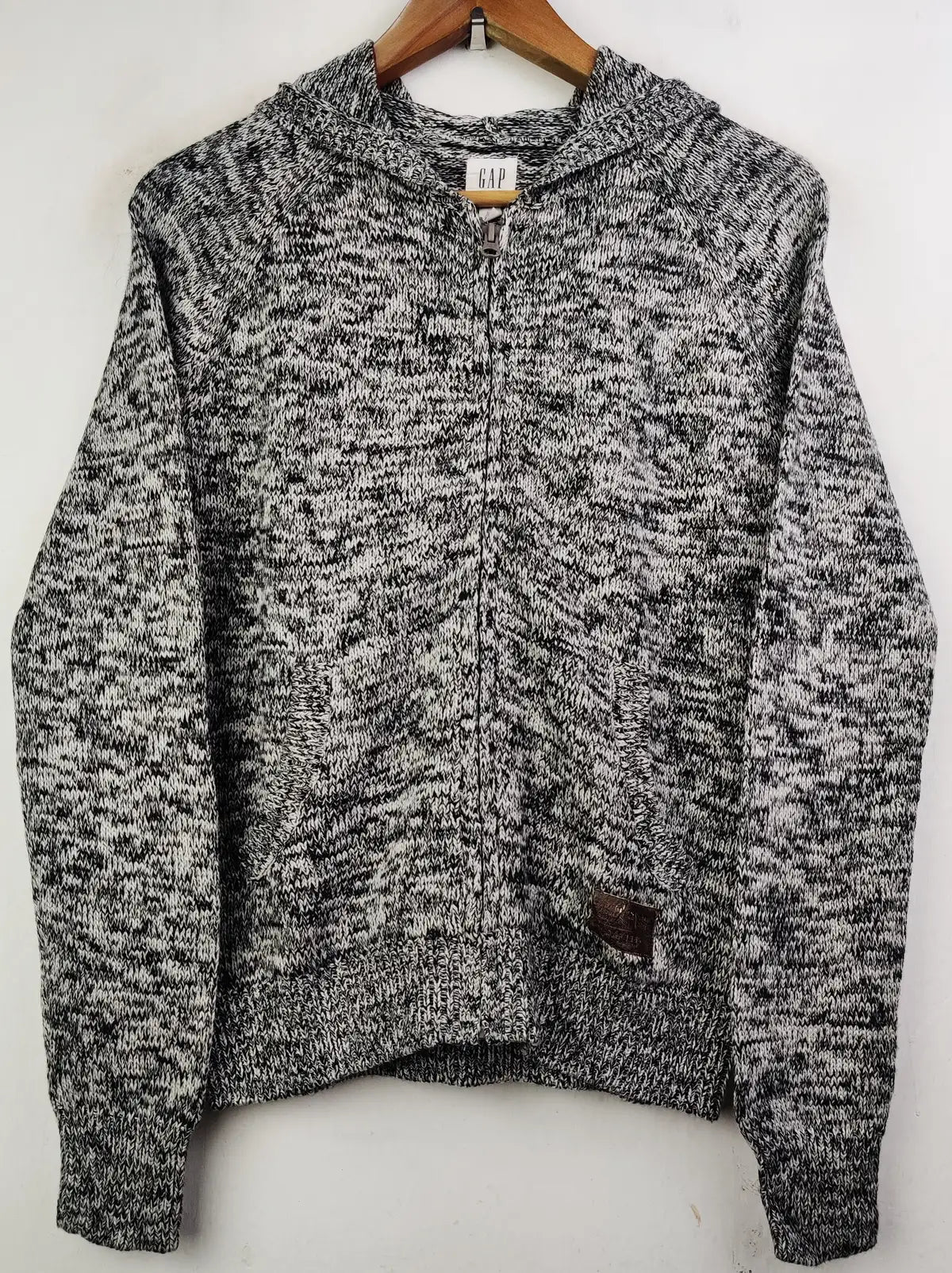 Gap (JS-3434)