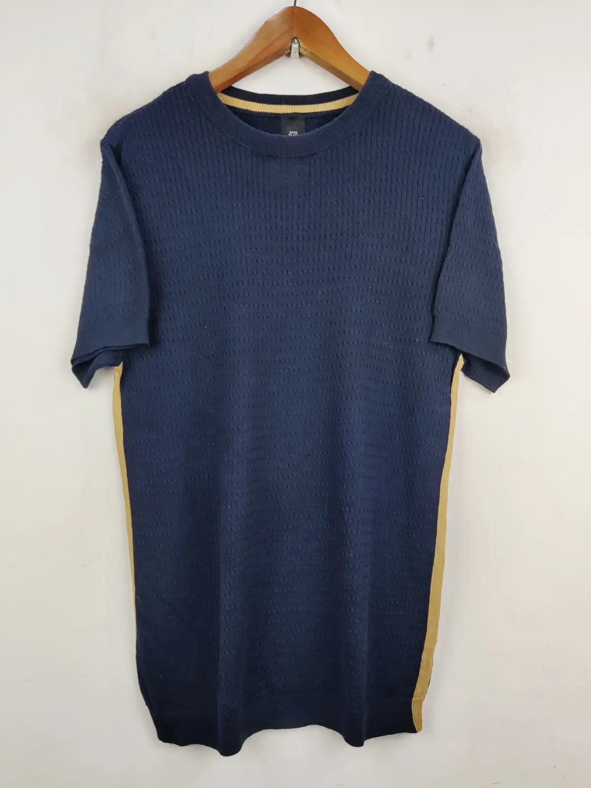 River Island (JS-3604)