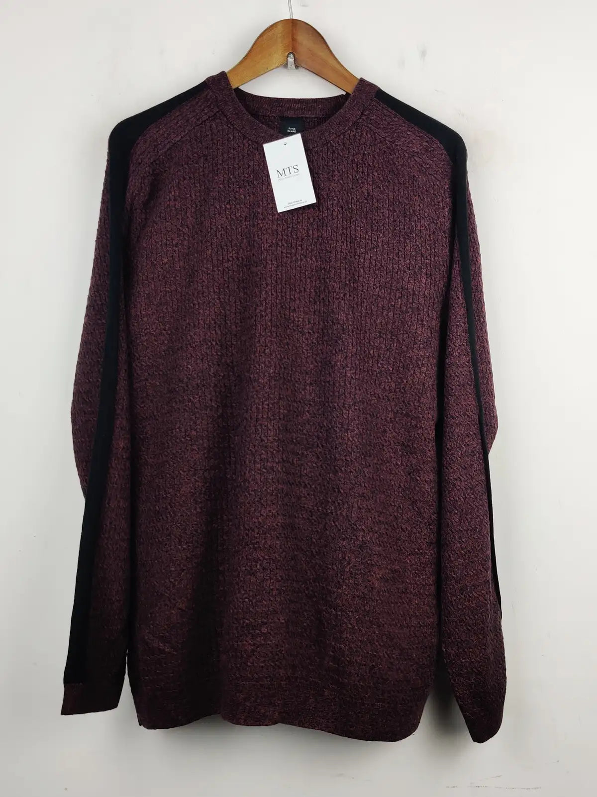 River Island (JS-3808)