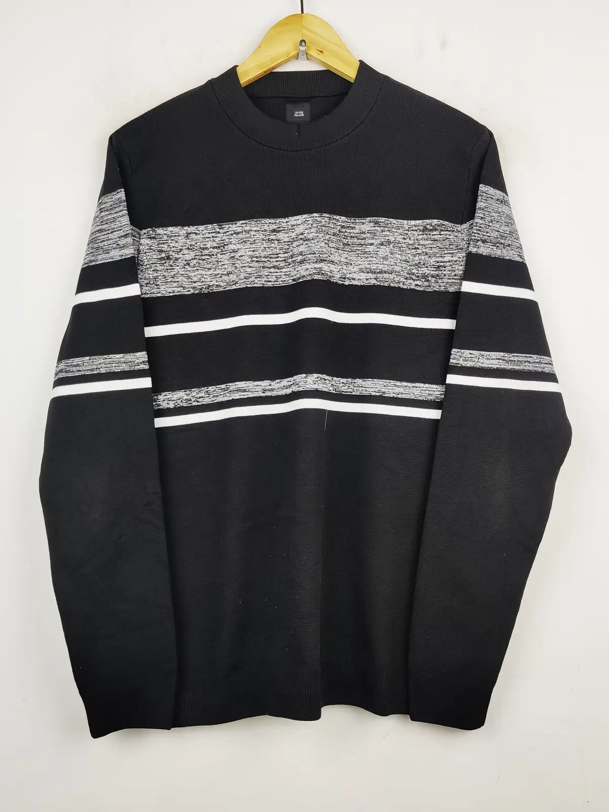 River Island (JS-4026)