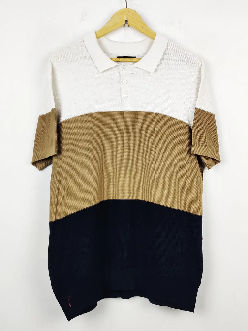 Buy online pre-used pre-loved 100% authentic & Original branded F&F (JS-4520) available in Pakistan. Top international brands avilable.