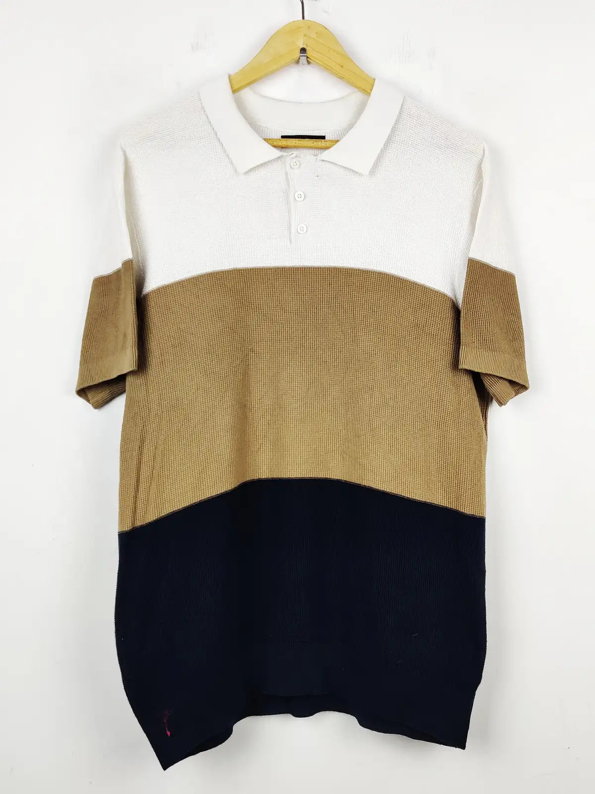 Buy online pre-used pre-loved 100% authentic & Original branded F&F (JS-4520) available in Pakistan. Top international brands avilable.