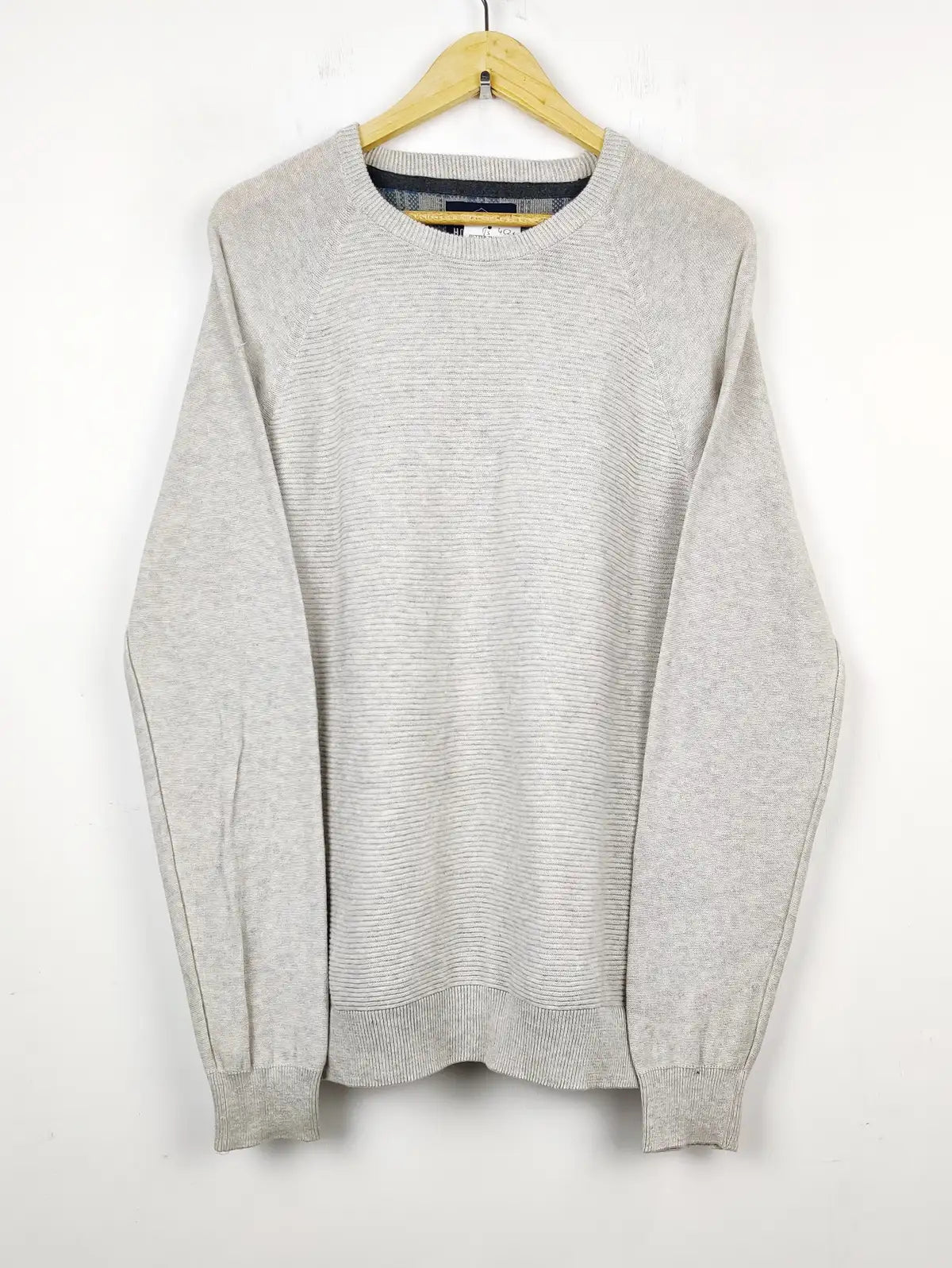 Buy online pre-used pre-loved 100% authentic & Original branded Holmes Co (JS-4526) available in Pakistan. Top international brands avilable.