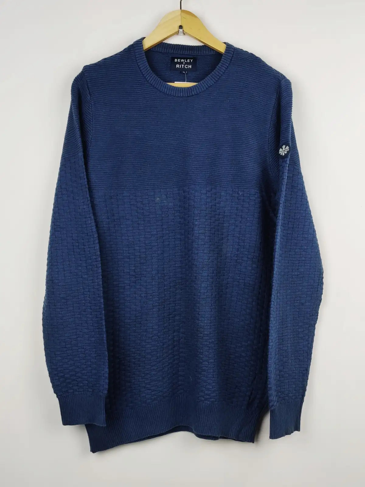 Buy online pre-used pre-loved 100% authentic & Original branded Bewley Ritch (JS-4559) available in Pakistan. Top international brands avilable.