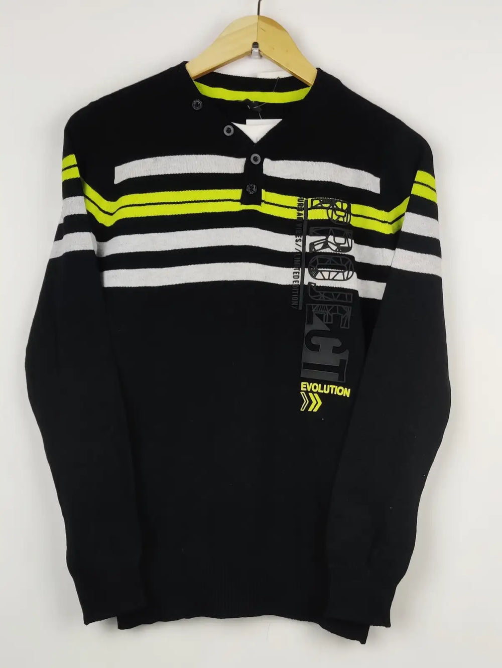 Buy online pre-used pre-loved 100% authentic & Original branded Y,F,K (JS-4563) available in Pakistan. Top international brands avilable.