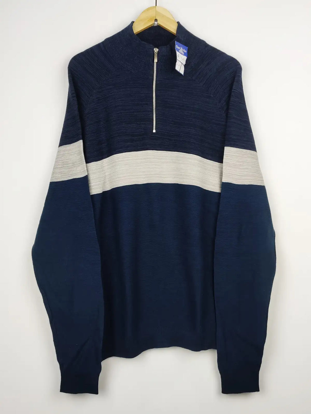 Buy online pre-used pre-loved 100% authentic & Original branded Primark (JS-4638) available in Pakistan. Top international brands avilable.