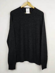 Buy online pre-used pre-loved 100% authentic & Original branded Uniqlo (JS-4665) available in Pakistan. Top international brands avilable.