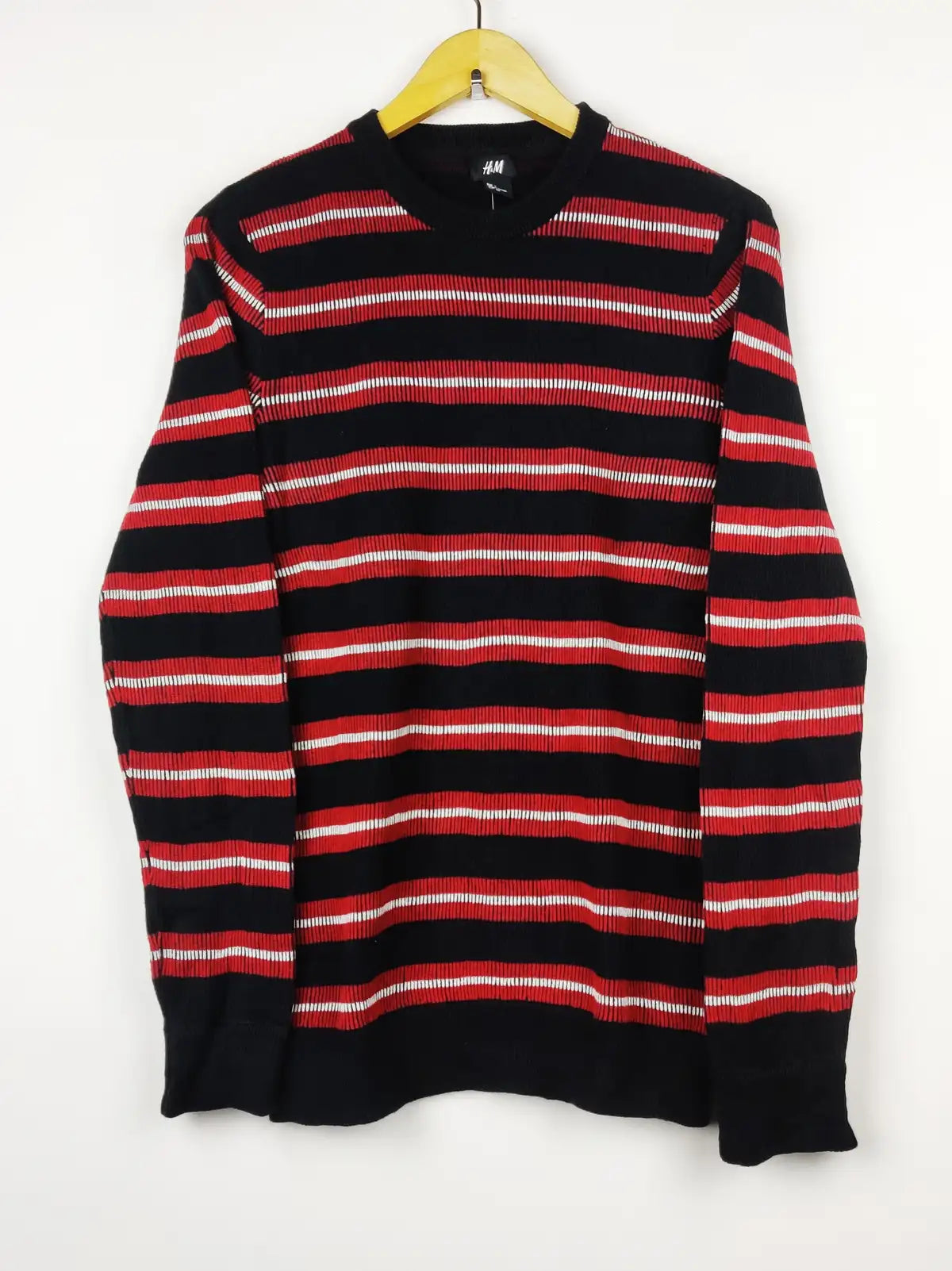 Buy online pre-used pre-loved 100% authentic & Original branded H&M (JS-4741) available in Pakistan. Top international brands avilable.