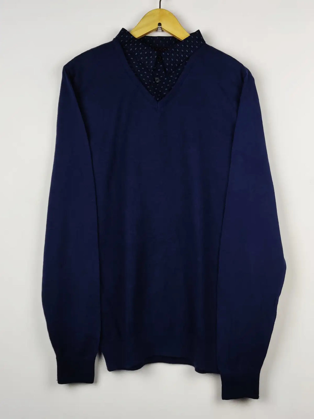 Buy online pre-used pre-loved 100% authentic & Original branded Thomas Gee (JS-4790) available in Pakistan. Top international brands avilable.