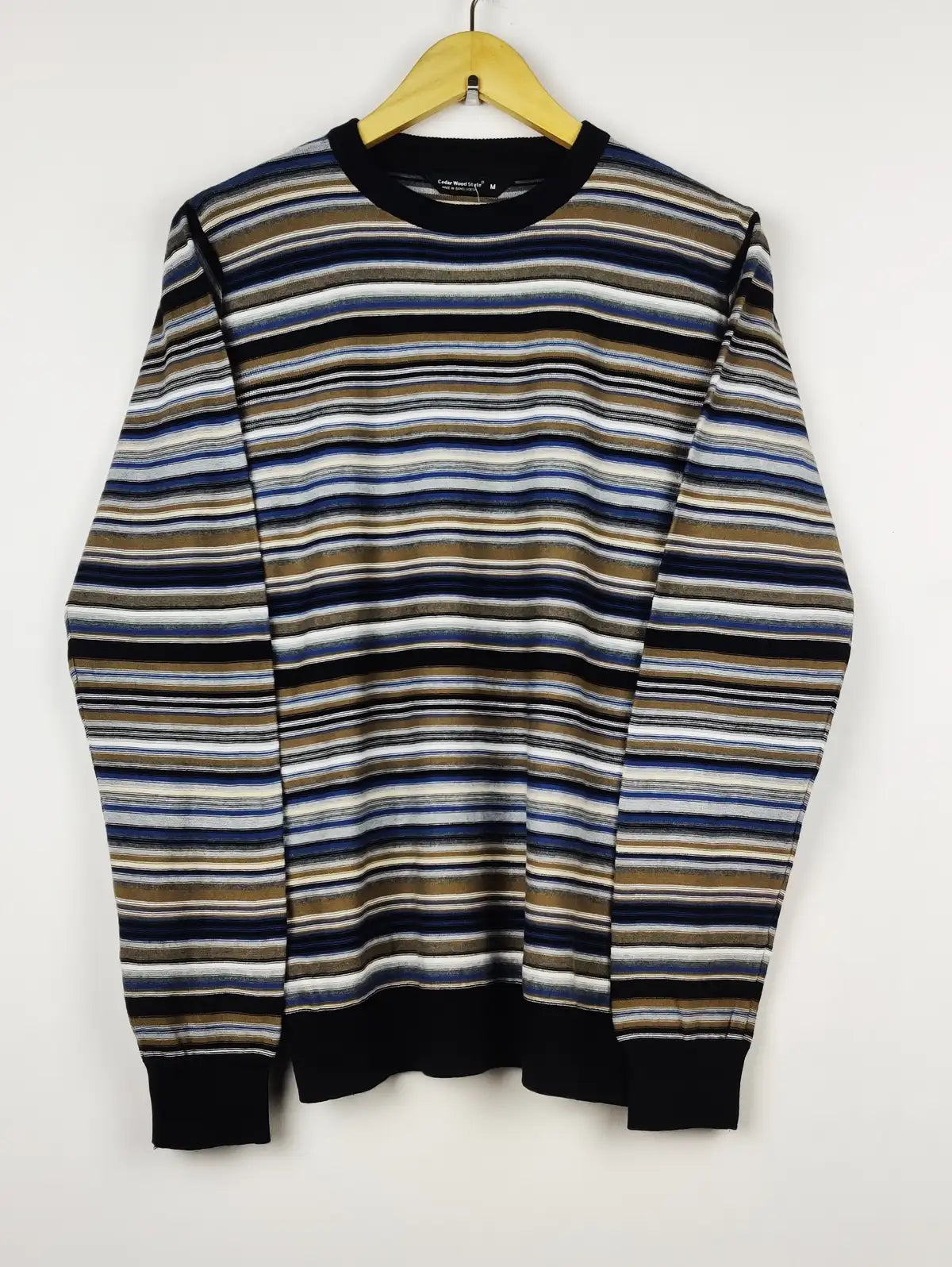 Buy online pre-used pre-loved 100% authentic & Original branded Cedar Wood State (JS-4832) available in Pakistan. Top international brands avilable.