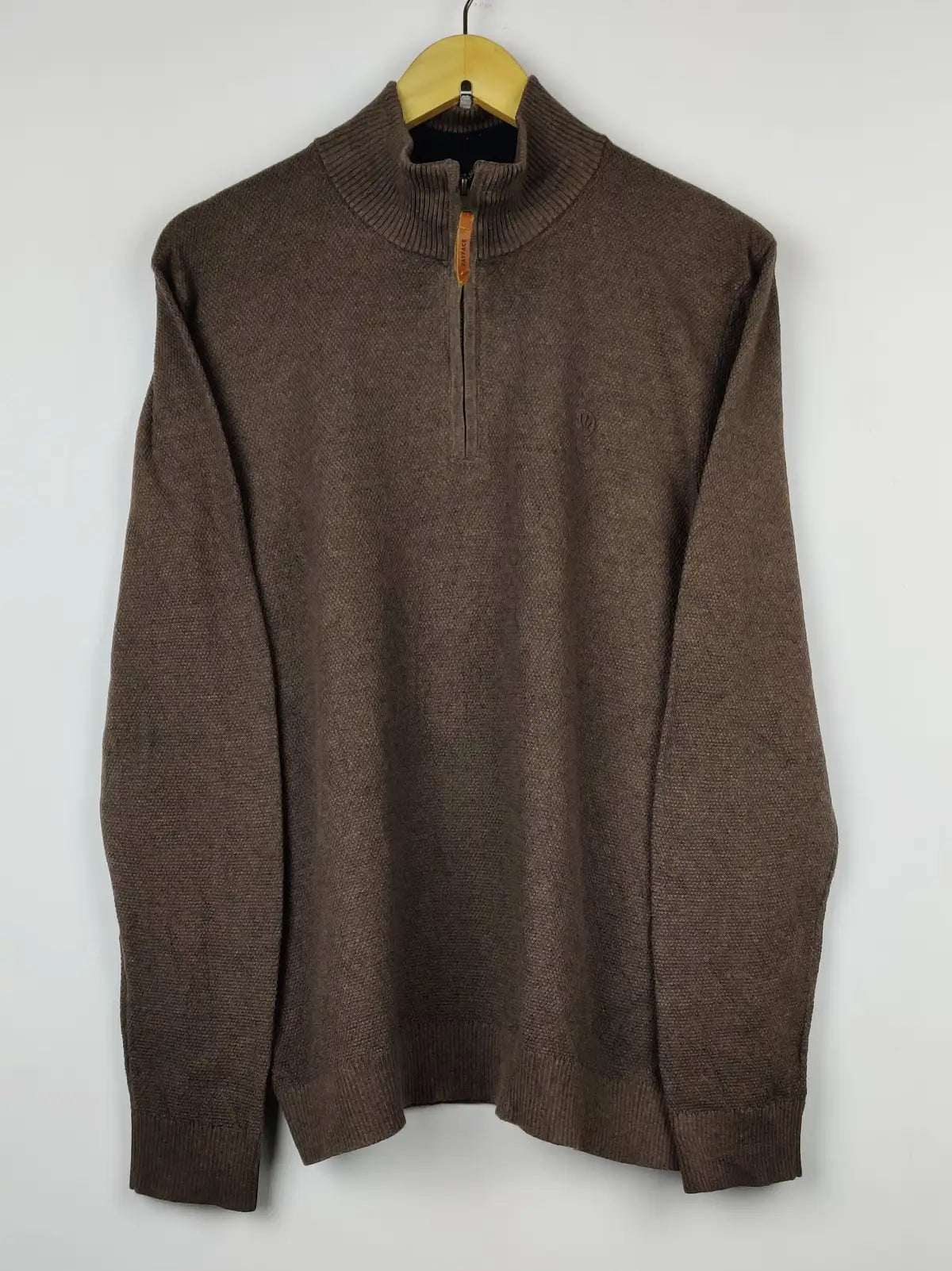 Buy online pre-used pre-loved 100% authentic & Original branded Fat Face (JS-4835) available in Pakistan. Top international brands avilable.