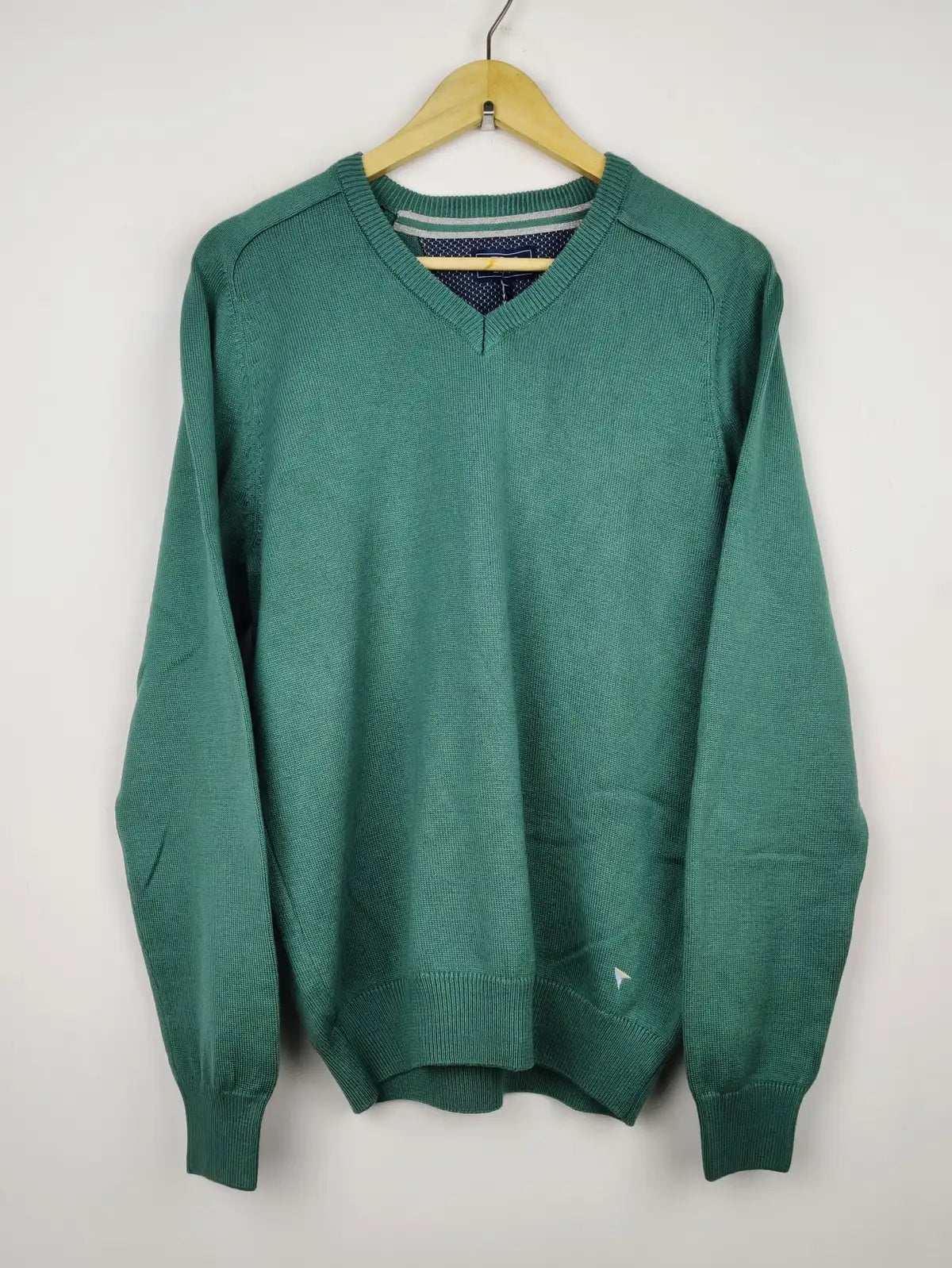 Buy online pre-used pre-loved 100% authentic & Original branded Dgs Drifter (JS-4893) available in Pakistan. Top international brands avilable.