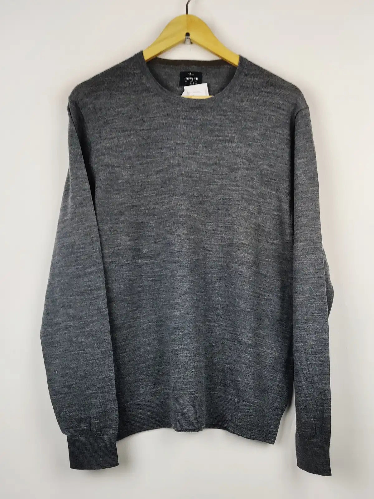 Buy online pre-used pre-loved 100% authentic & Original branded Howick (JS-5035) available in Pakistan. Top international brands avilable.
