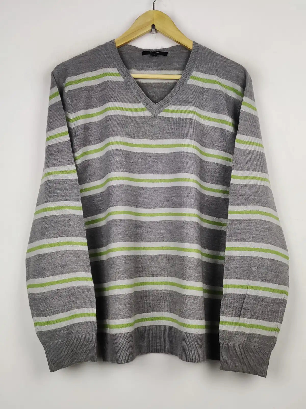 Buy online pre-used pre-loved 100% authentic & Original branded George (JS-5240) available in Pakistan. Top international brands avilable.