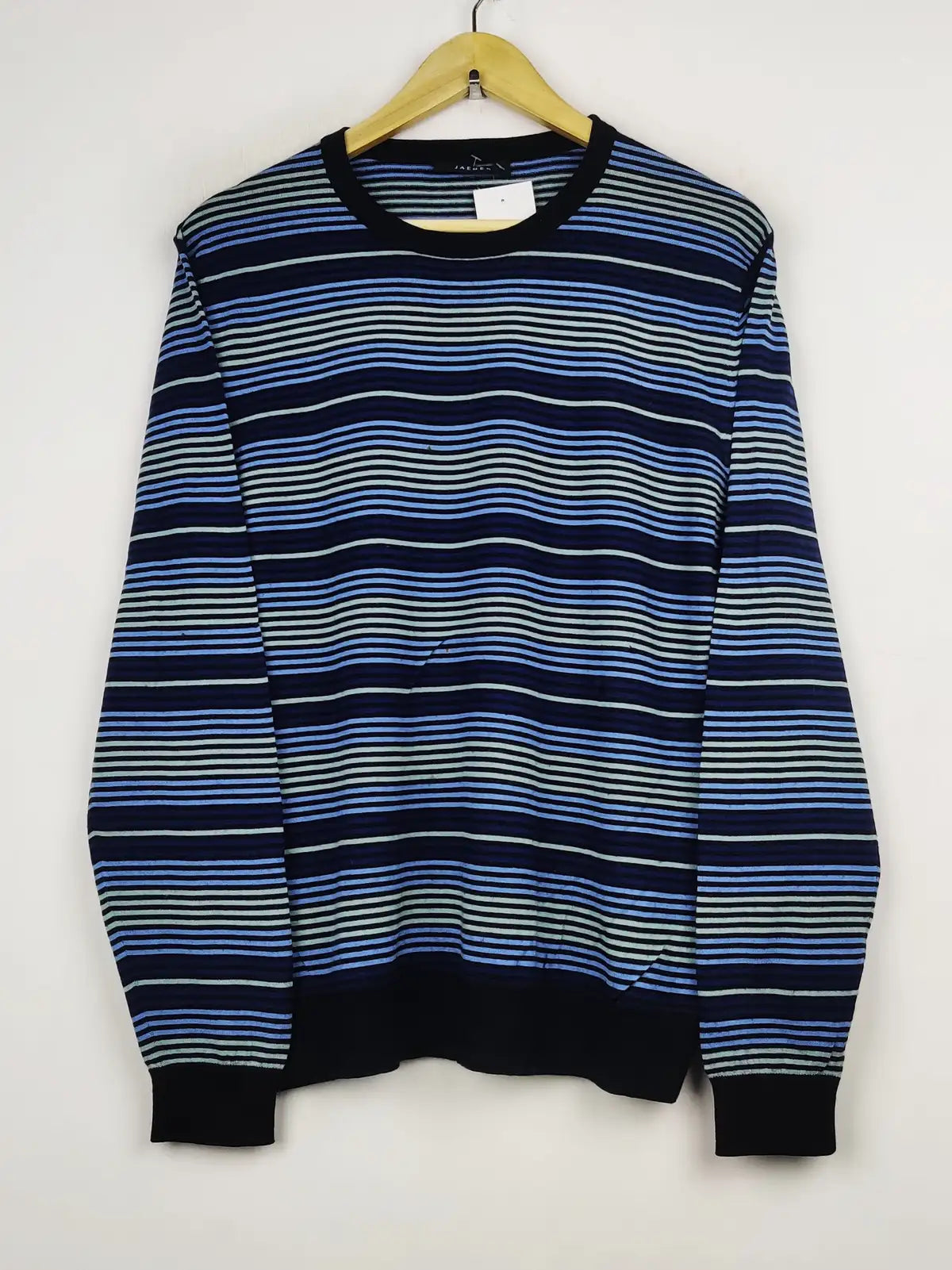 Buy online pre-used pre-loved 100% authentic & Original branded Jaeger (JS-5725) available in Pakistan. Top international brands avilable.