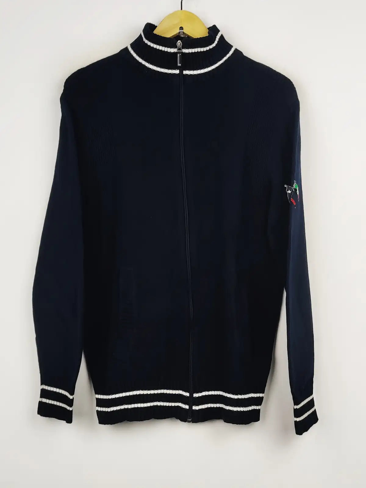 Buy online pre-used pre-loved 100% authentic & Original branded Firelli (JS-5735) available in Pakistan. Top international brands avilable.