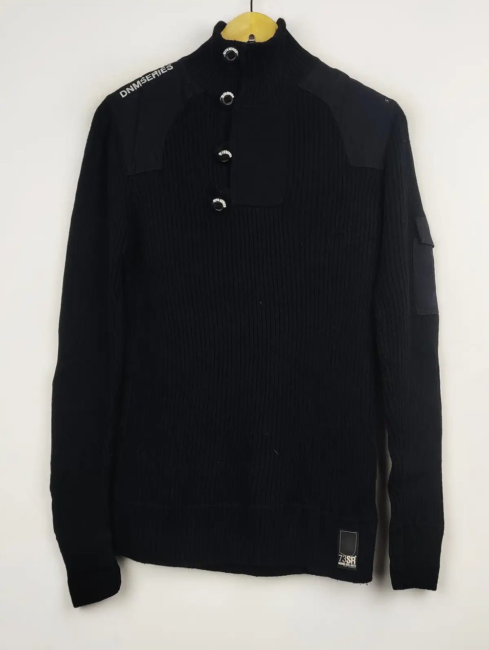 Buy online pre-used pre-loved 100% authentic & Original branded Dnm (JS-5756) available in Pakistan. Top international brands avilable.