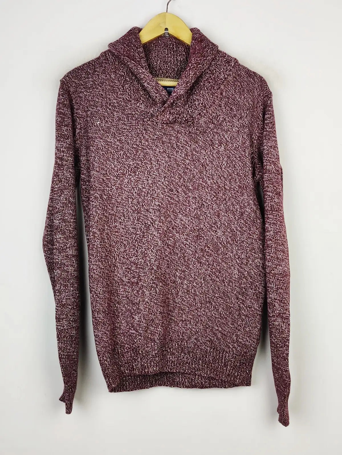 Buy online pre-used pre-loved 100% authentic & Original branded Urban Apparel (JS-6107) available in Pakistan. Top international brands avilable.