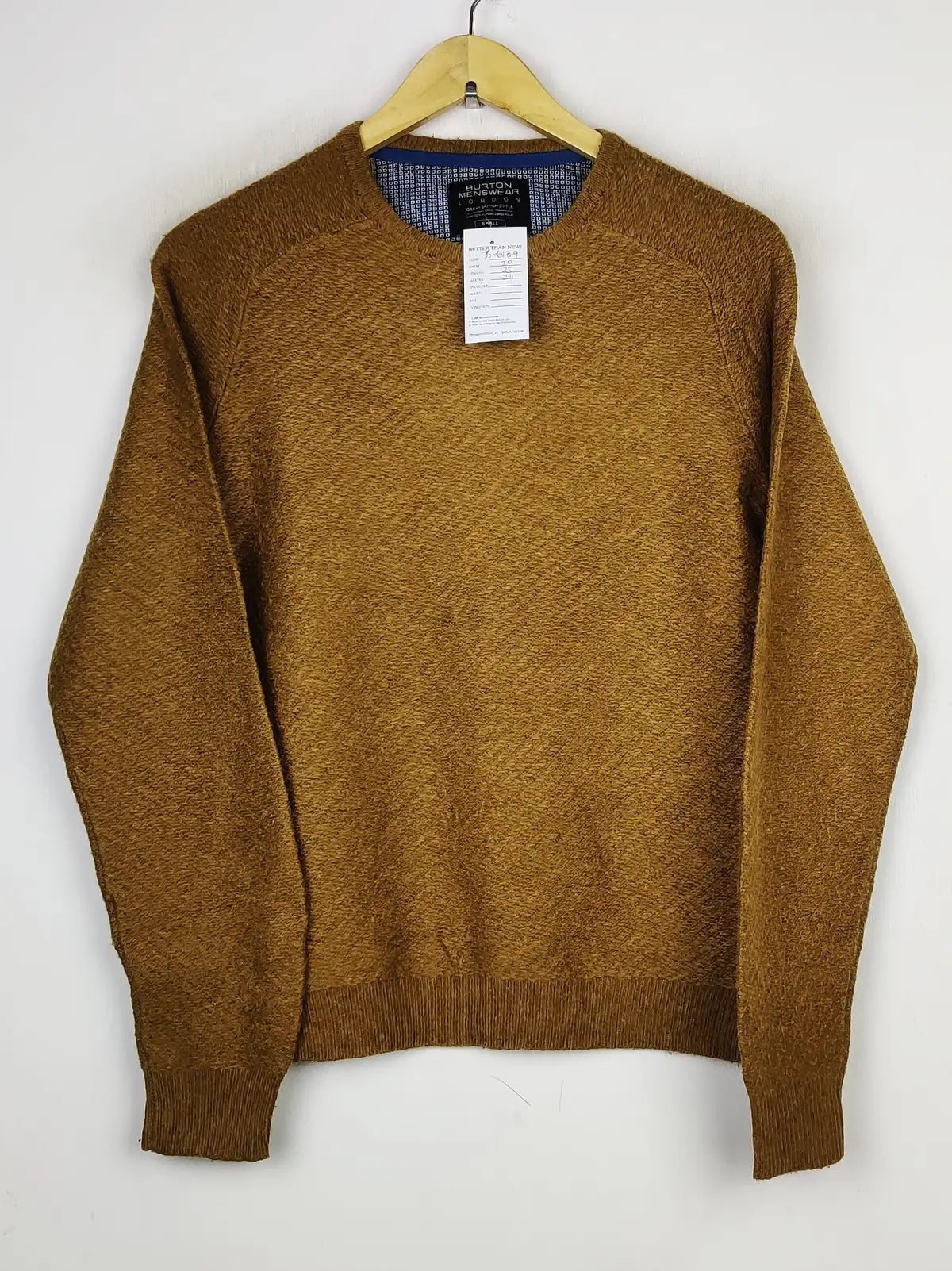 Buy online pre-used pre-loved 100% authentic & Original branded Burton Menswear (JS-6109) available in Pakistan. Top international brands avilable.