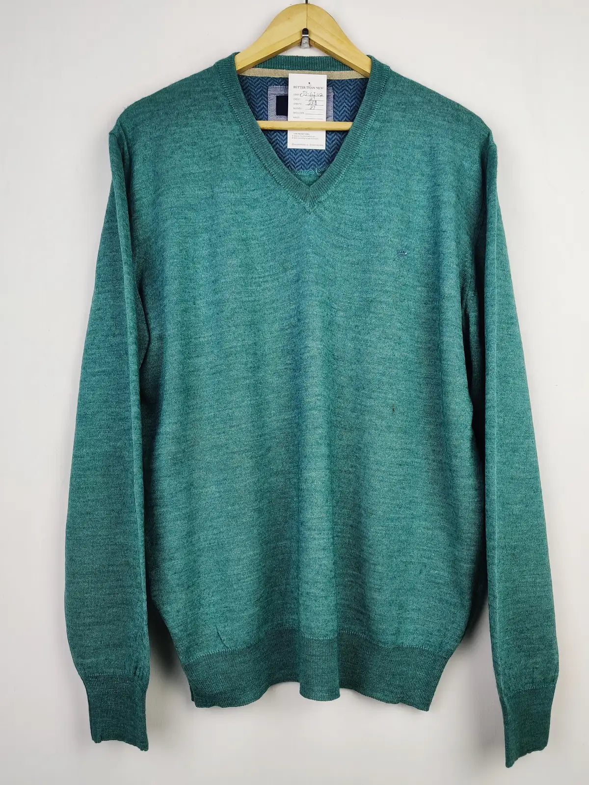 Buy online pre-used pre-loved 100% authentic & Original branded Yeats (JS-6342) available in Pakistan. Top international brands avilable.