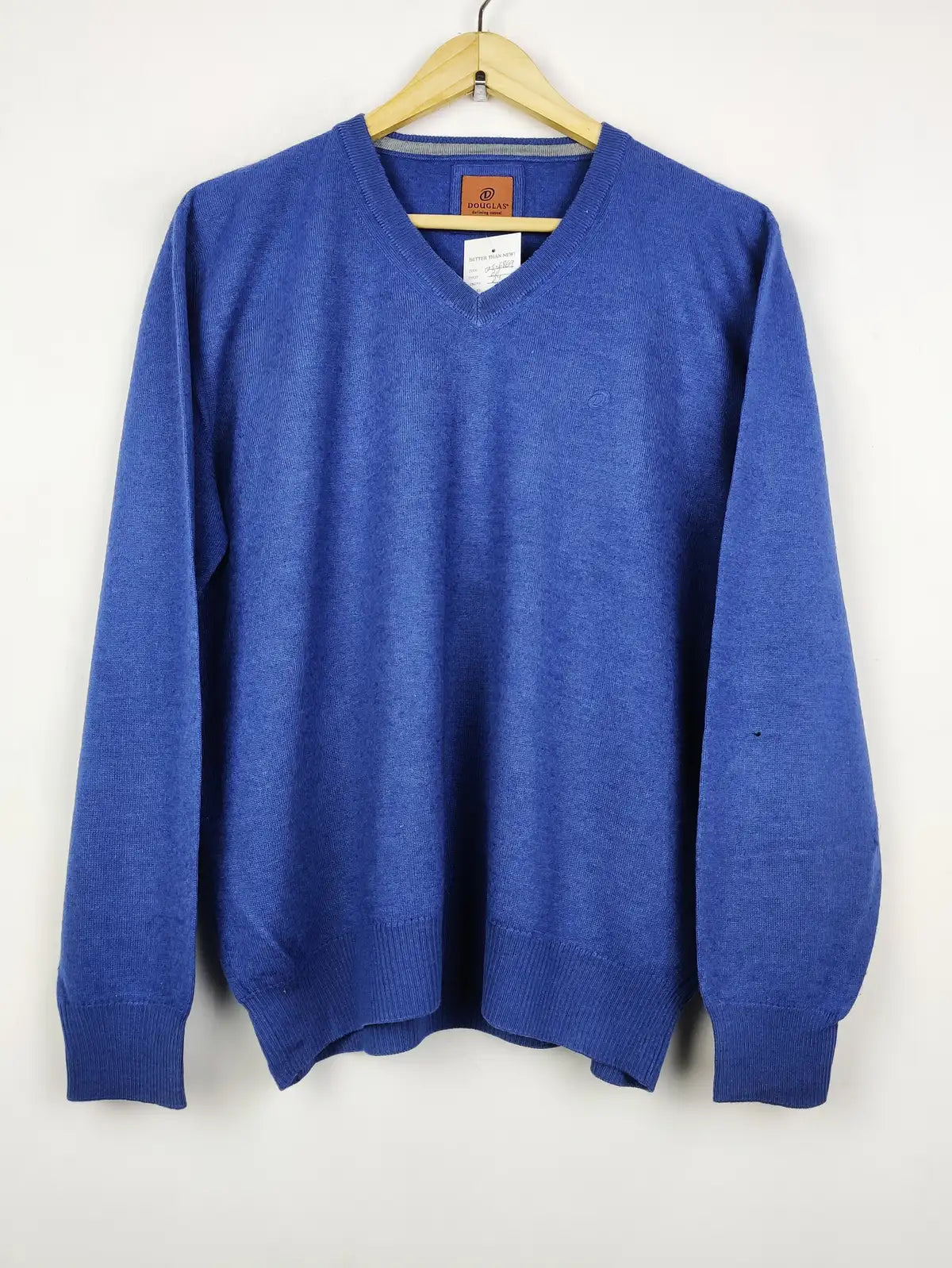 Buy online pre-used pre-loved 100% authentic & Original branded Douglas (JS-6869) available in Pakistan. Top international brands avilable.