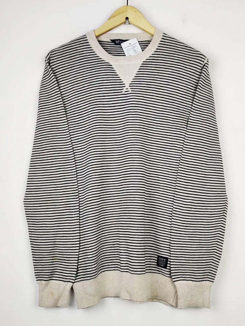 Buy online pre-used pre-loved 100% authentic & Original branded Crew Clothing Company (JS-6991) available in Pakistan. Top international brands avilable.