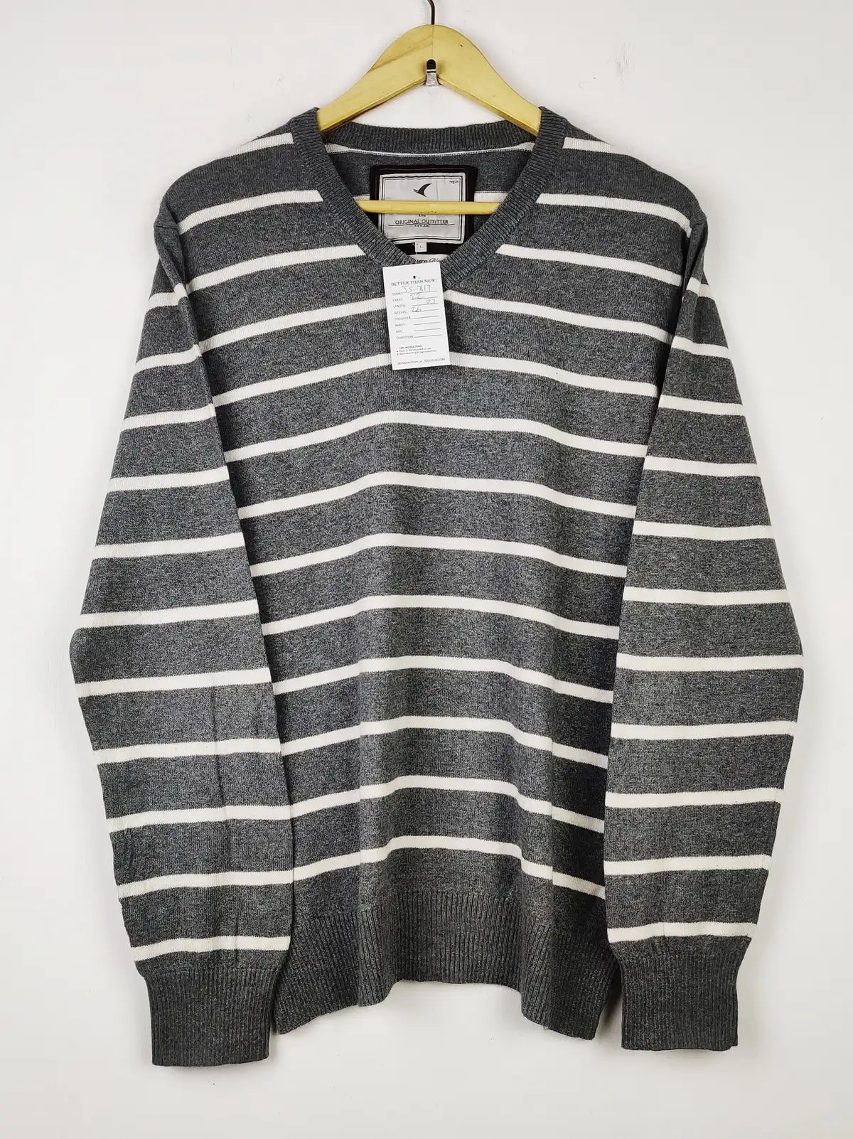 Buy online pre-used pre-loved 100% authentic & Original branded Howick (JS-7117) available in Pakistan. Top international brands avilable.