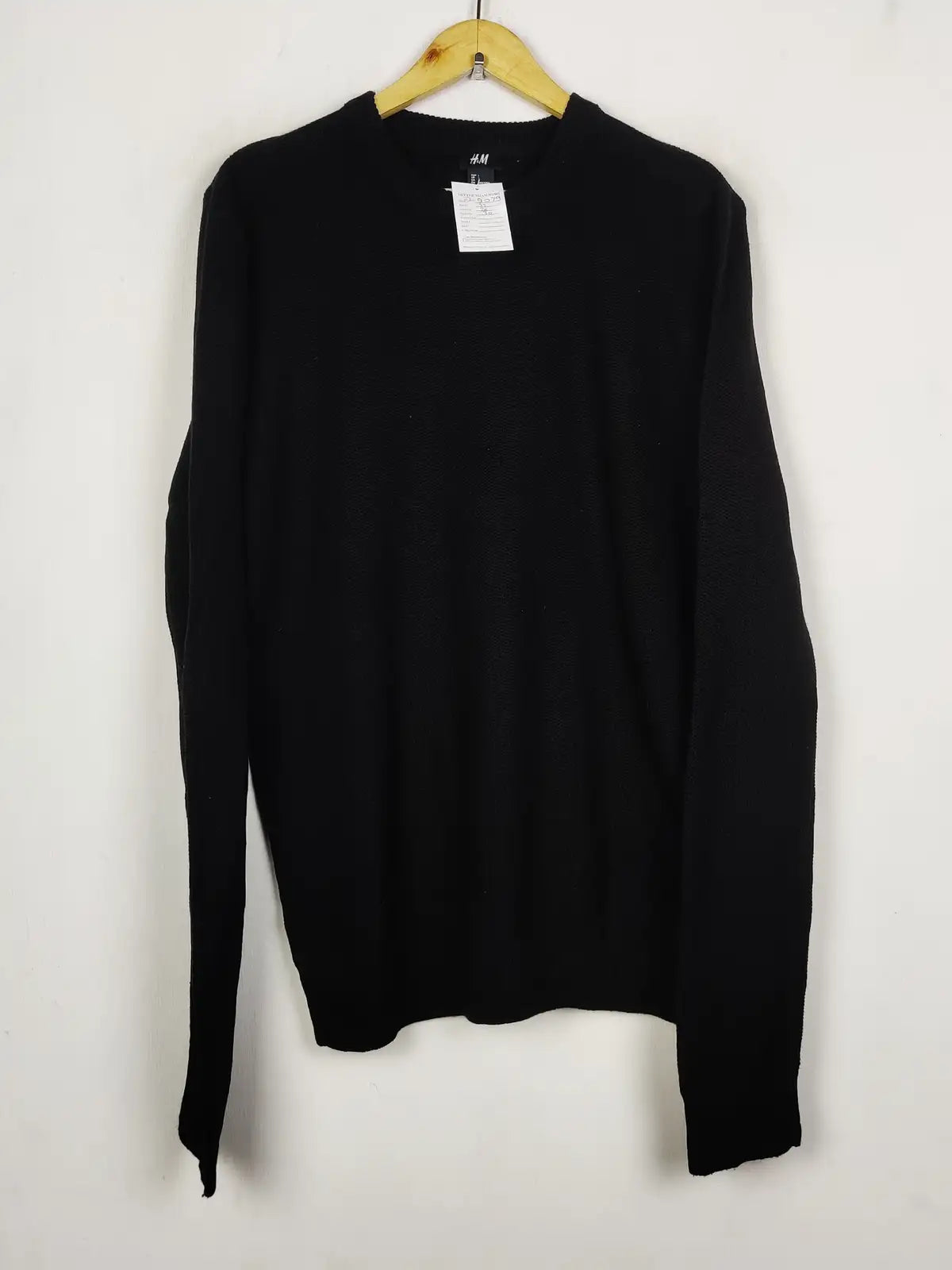 Buy online pre-used pre-loved 100% authentic & Original branded H&M (JS-8079) available in Pakistan. Top international brands avilable.