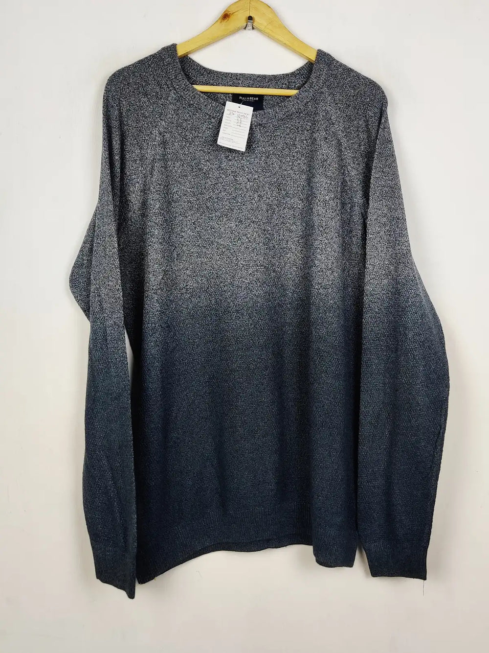 Buy online pre-used pre-loved 100% authentic & Original branded Pull & Bear (JS-8086) available in Pakistan. Top international brands avilable.