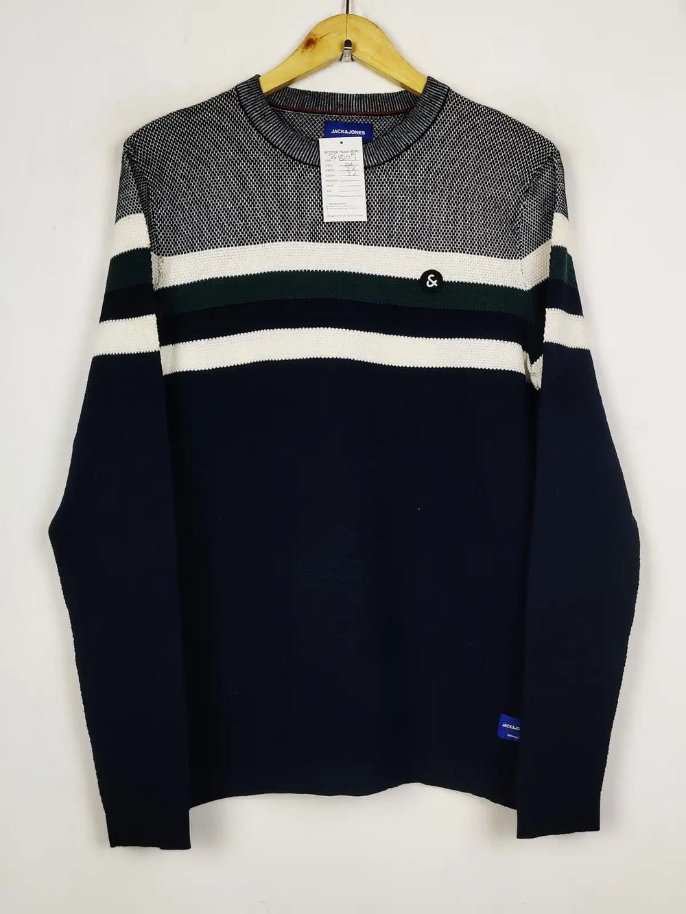 Buy online pre-used pre-loved 100% authentic & Original branded Jack & Jones (JS-8107) available in Pakistan. Top international brands avilable.