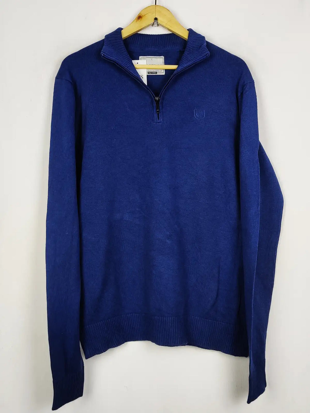 Buy online pre-used pre-loved 100% authentic & Original branded Canda (JS-8135) available in Pakistan. Top international brands avilable.