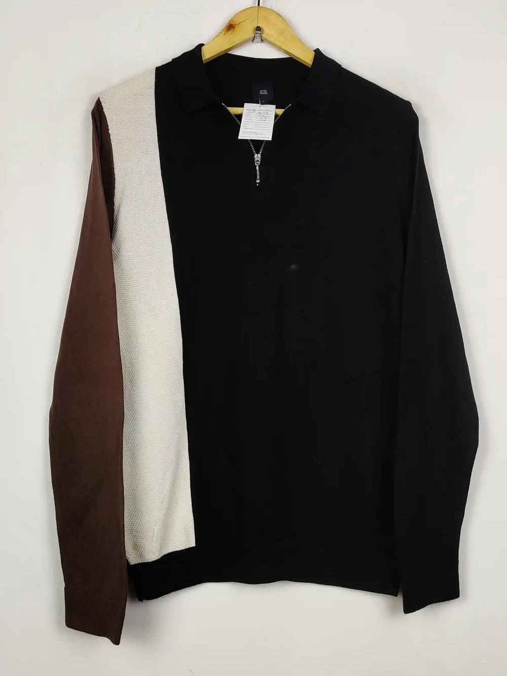 Buy online pre-used pre-loved 100% authentic & Original branded River Island (JS-8138) available in Pakistan. Top international brands avilable.